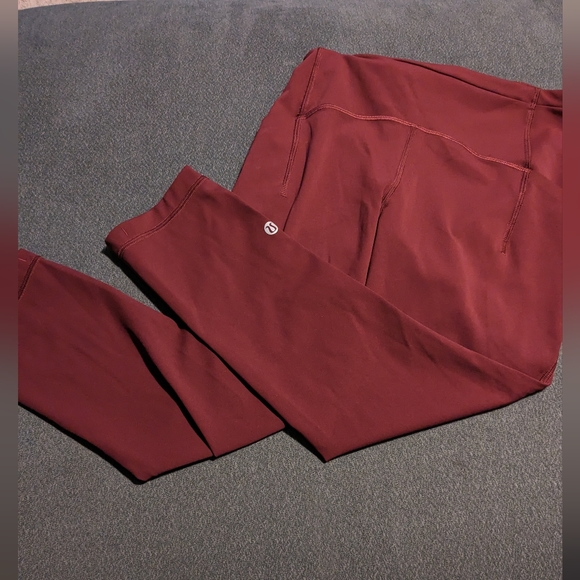 Lululemon Swift Speed High Rise Crop size 4 - Picture 7 of 7
